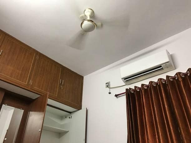 Bedroom wall-mounted air conditioning unit, Newcastle Bedroom wall-mounted air conditioning unit, air conditioning for homes and businesses in Newcastle
